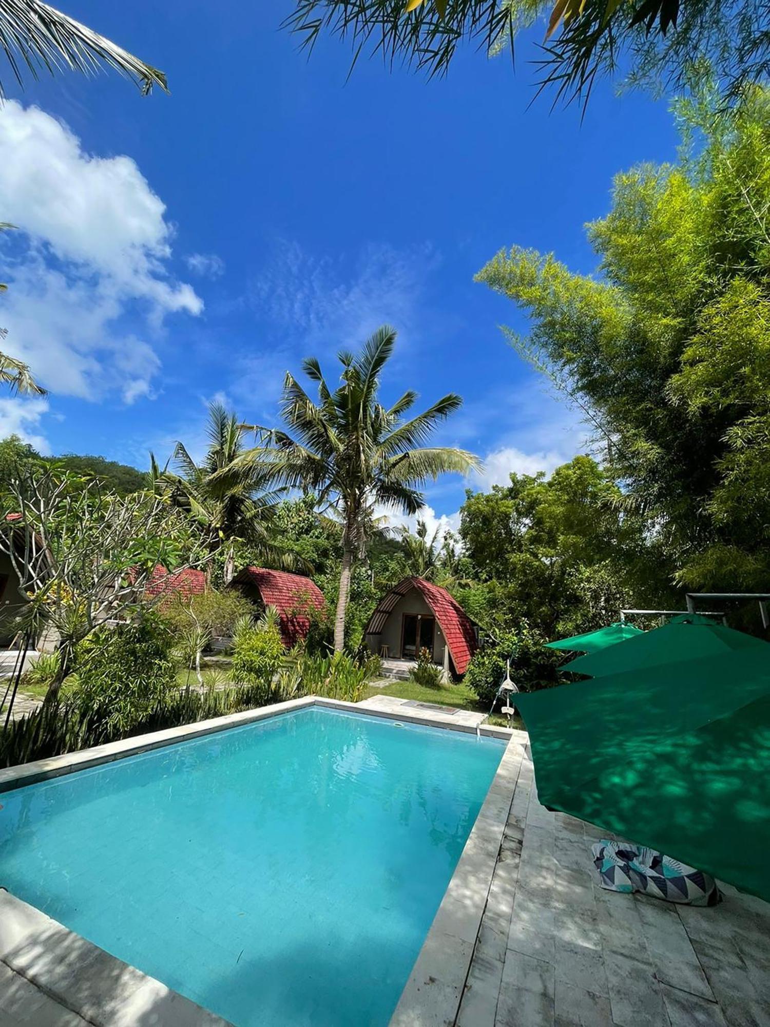 Apit Lawang Villas & Resto Batununggul Εξωτερικό φωτογραφία