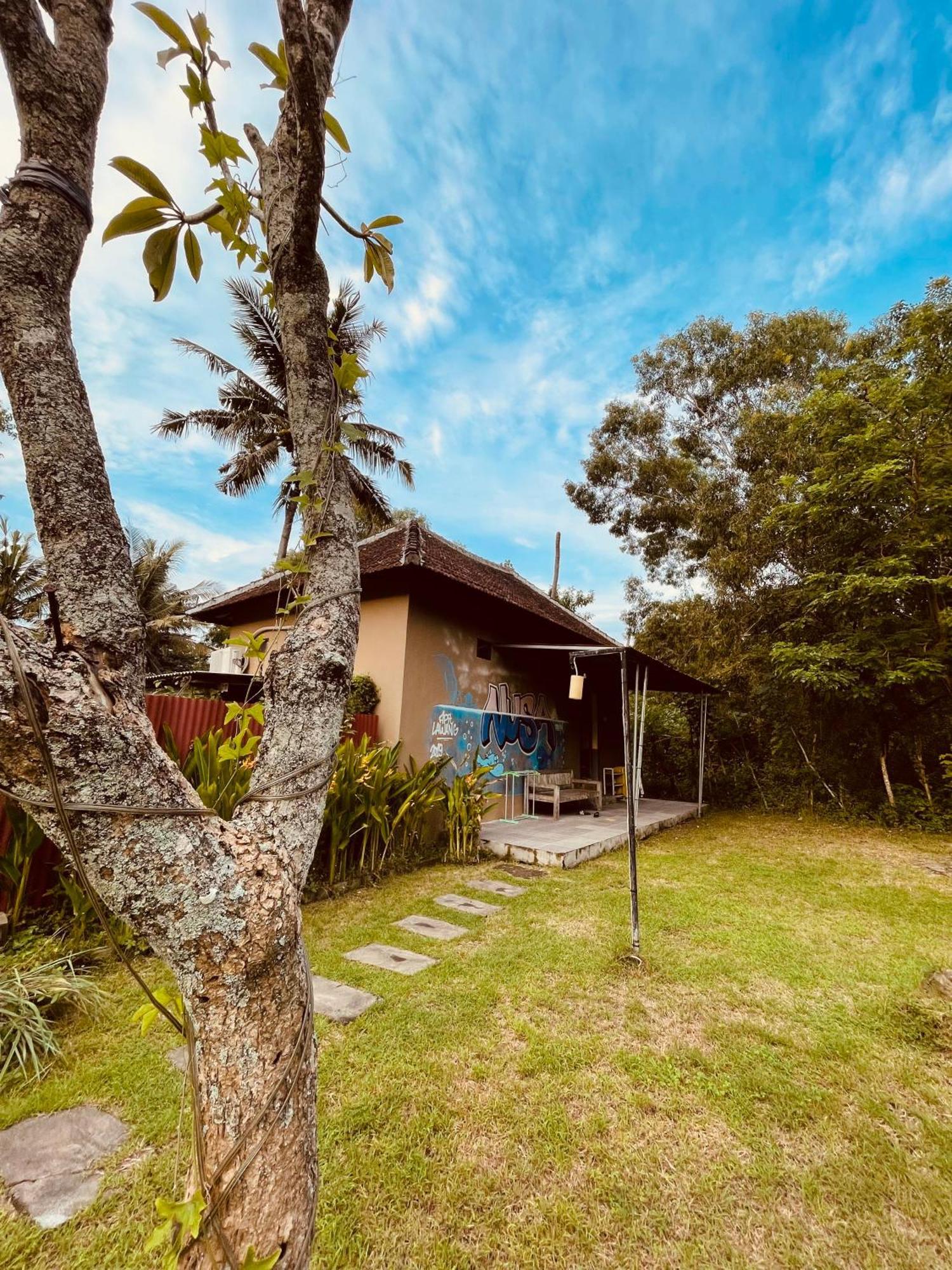 Apit Lawang Villas & Resto Batununggul Εξωτερικό φωτογραφία
