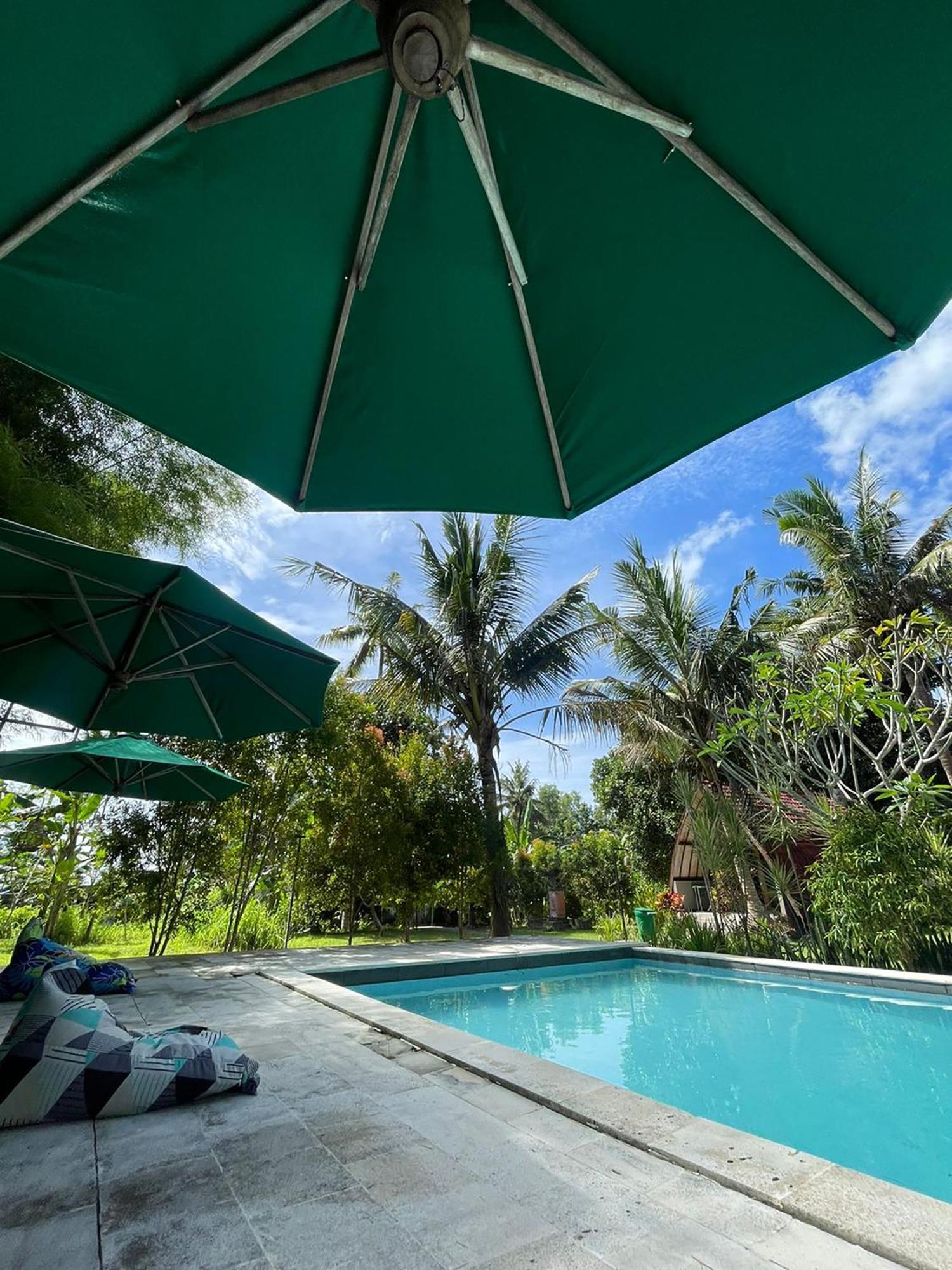 Apit Lawang Villas & Resto Batununggul Εξωτερικό φωτογραφία