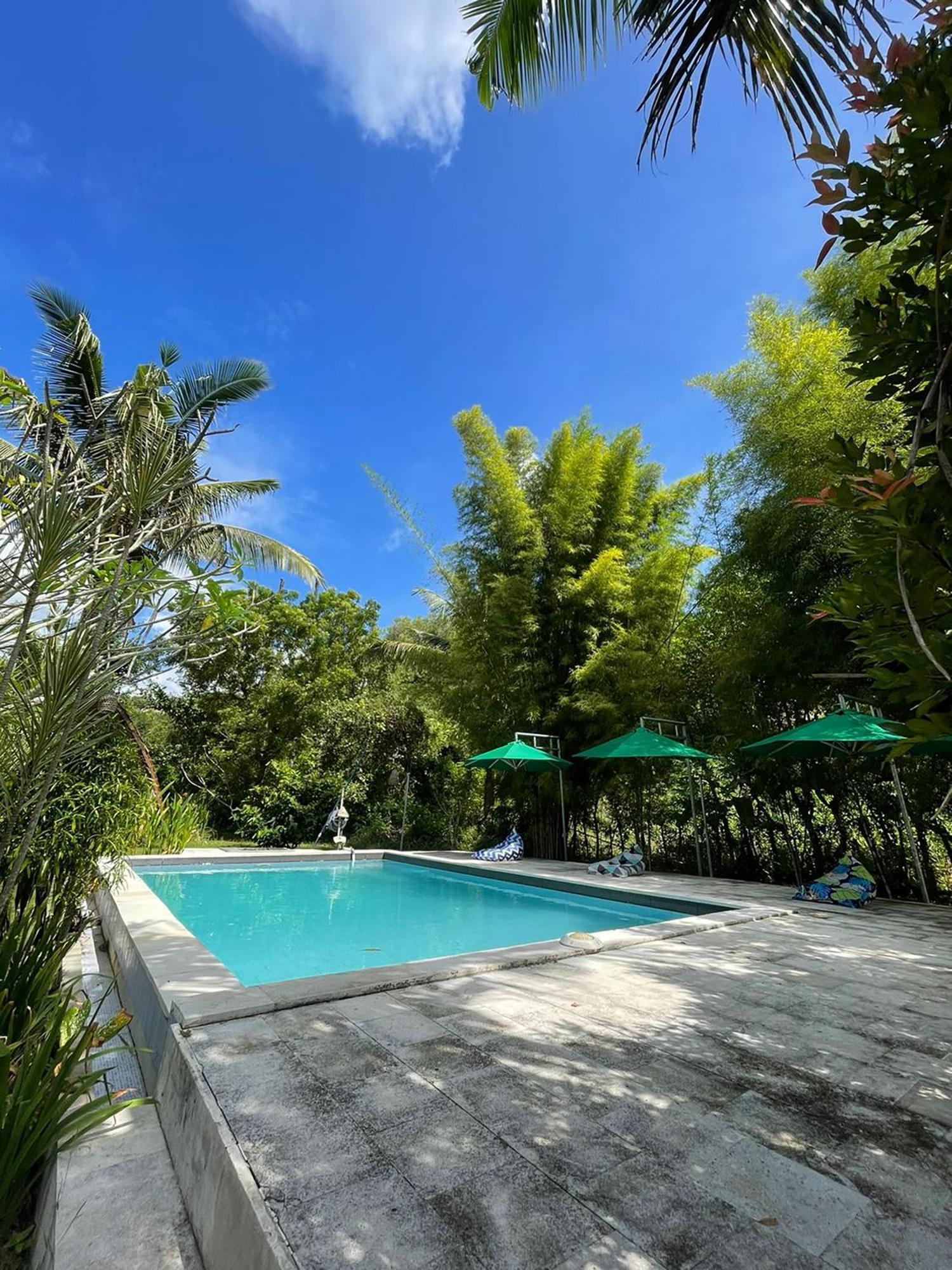 Apit Lawang Villas & Resto Batununggul Εξωτερικό φωτογραφία
