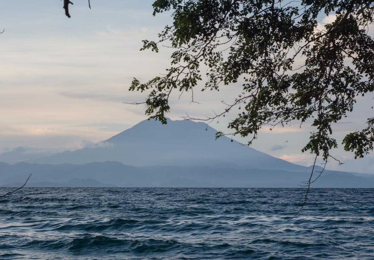 Apit Lawang Villas & Resto Batununggul Εξωτερικό φωτογραφία